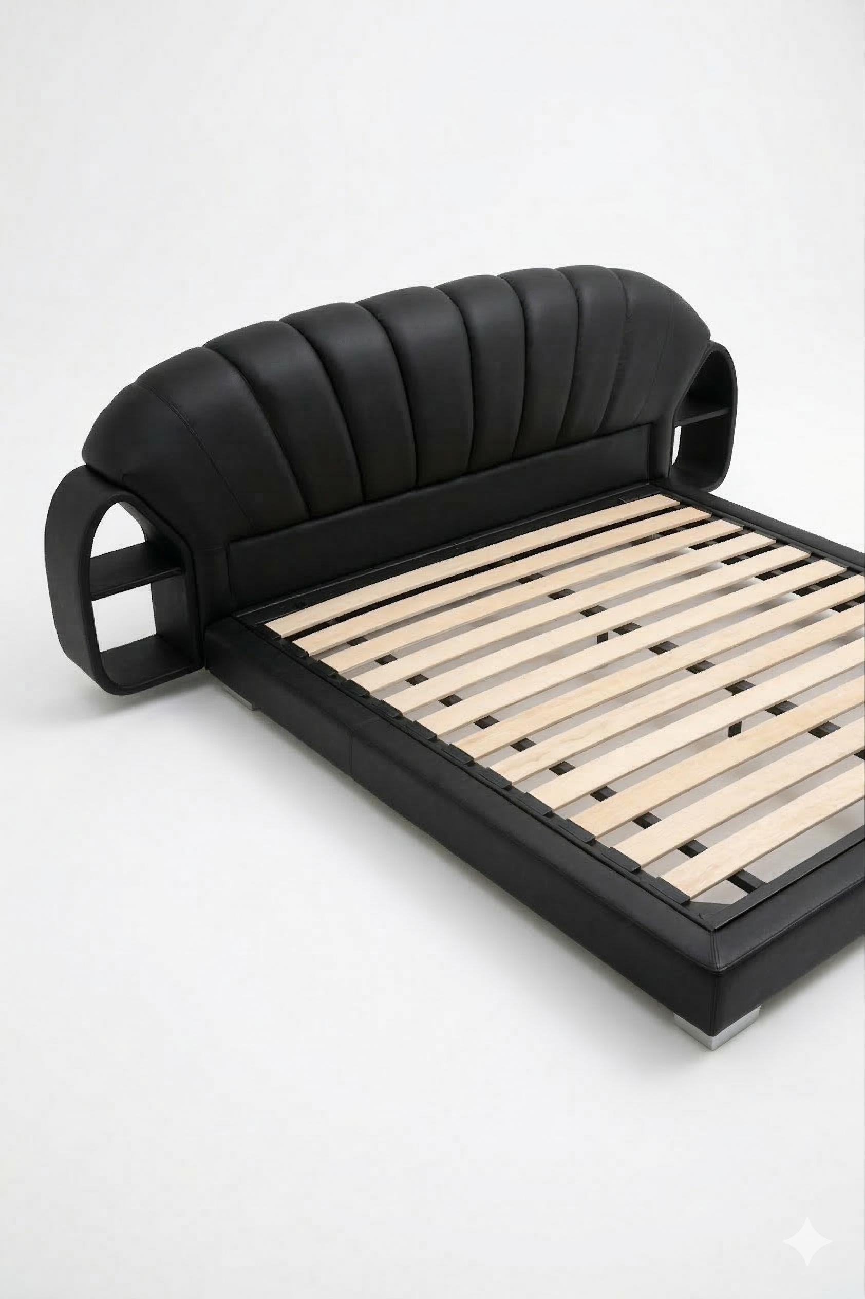 LunaShell Luxury Bed
